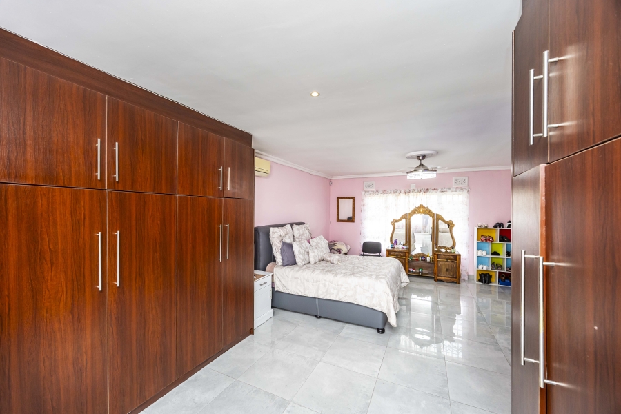 4 Bedroom Property for Sale in Amalinda North Eastern Cape